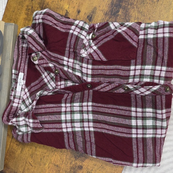 Maurices Plaid Welt Pocket Flannel - Picture 2 of 7